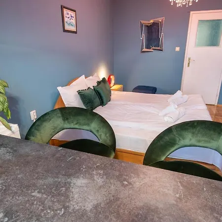 Apartment Private In The Centre *