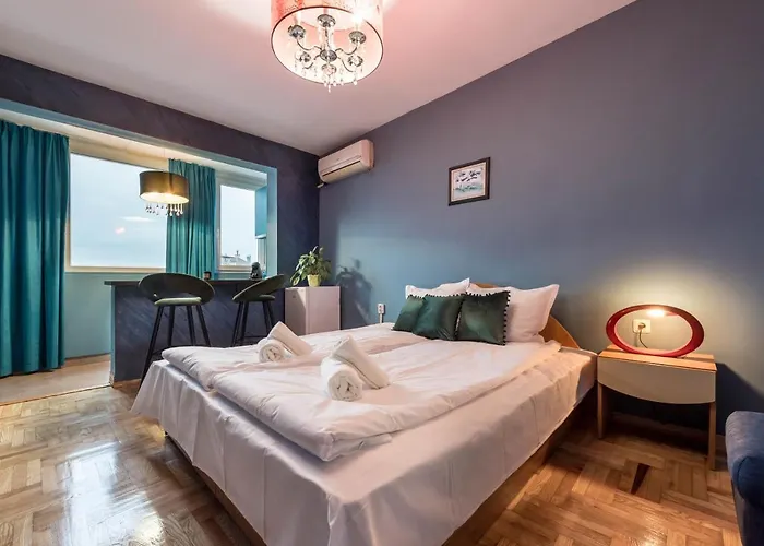 Private In The Centre * Varna